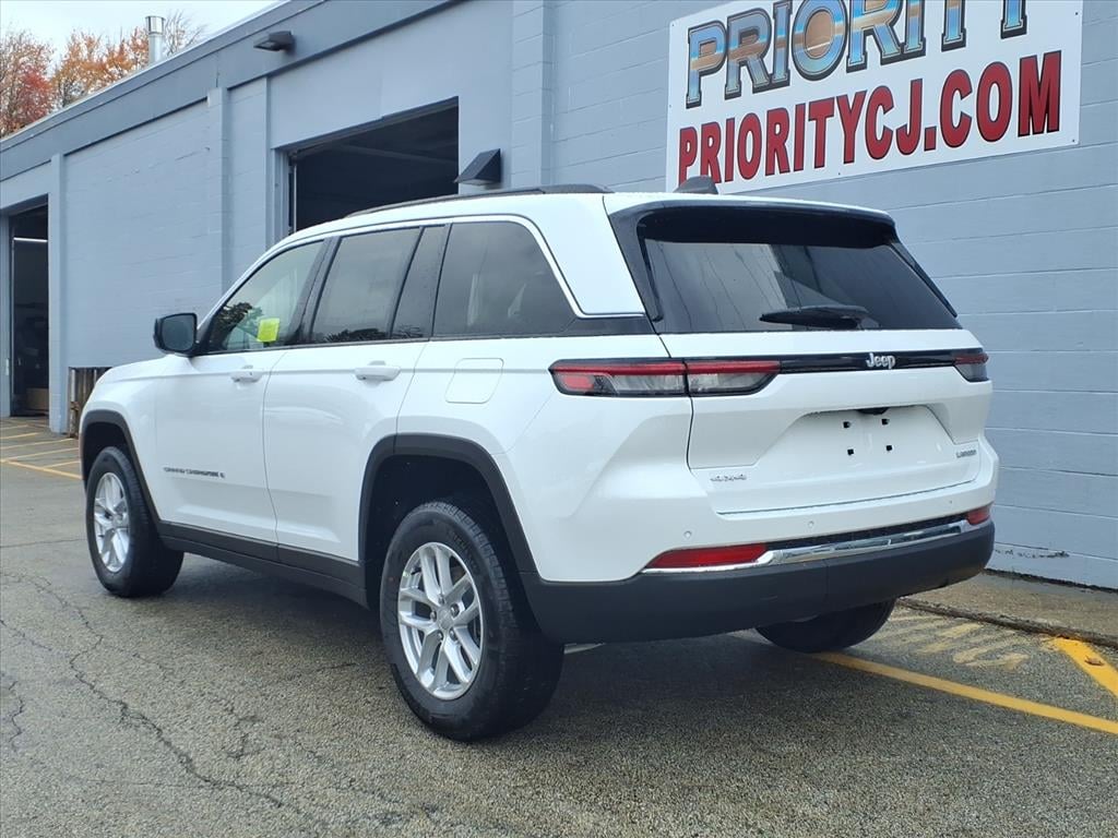 New 2025 Jeep Grand Cherokee LAREDO X 4X4 Sport Utility