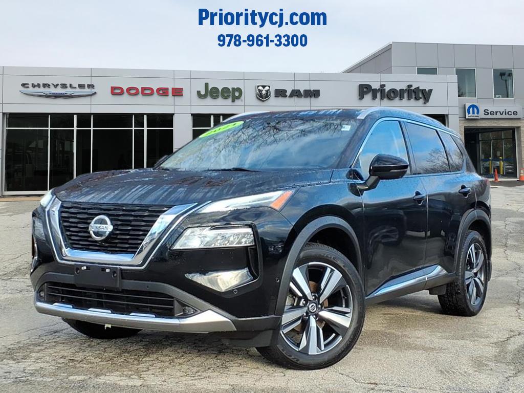 2021 Nissan Rogue Platinum's photo