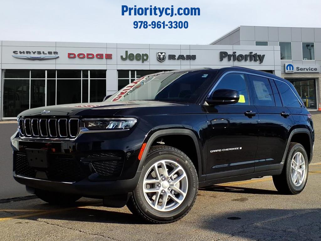 2025 Jeep Grand Cherokee Laredo's photo