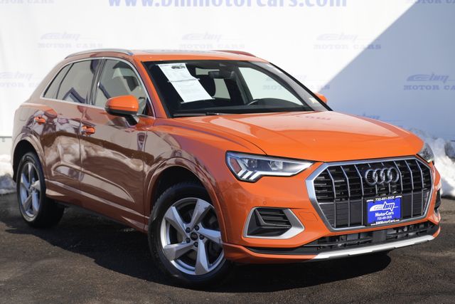 2022 Audi Q3 40 TFSI Premium Plus quattro's photo
