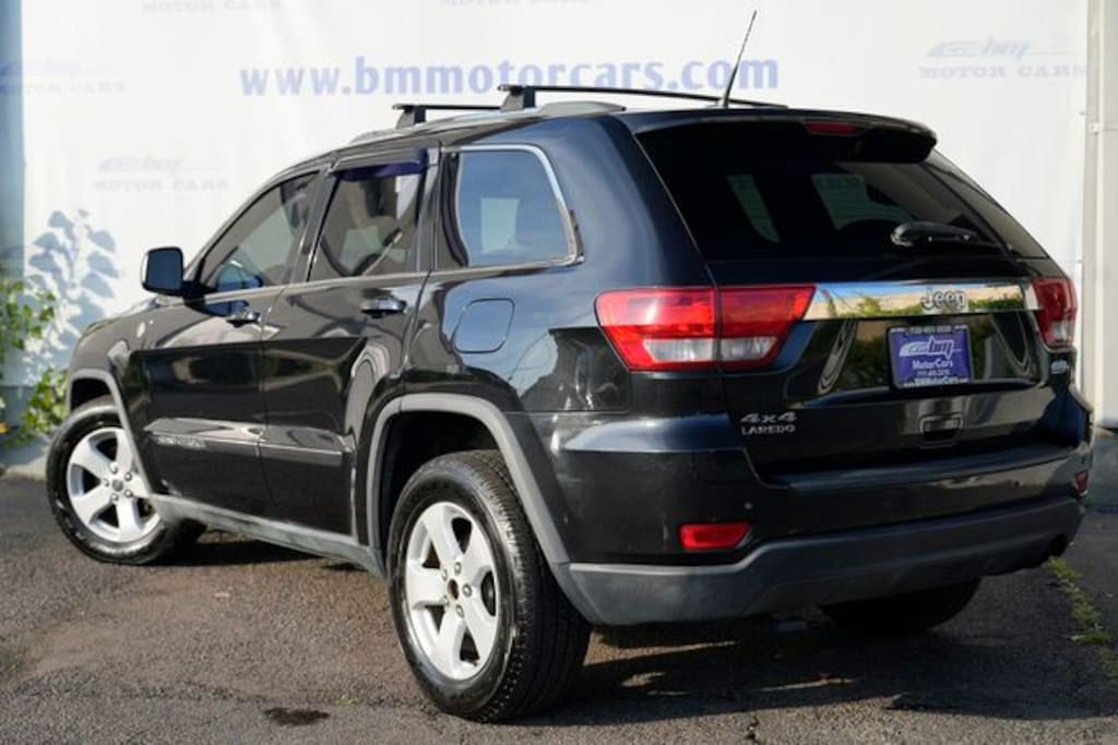 Used 2011 Jeep Grand Cherokee Laredo SUV