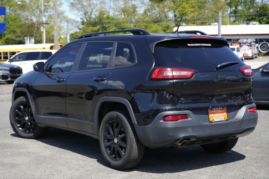 Used 2014 Jeep Cherokee Latitude 4x4 SUV