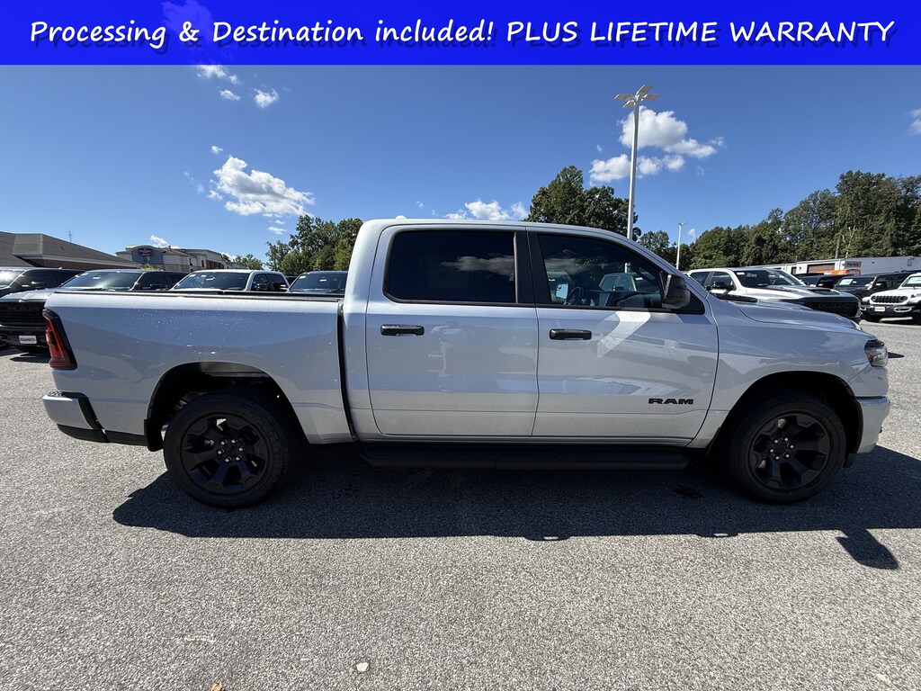 New 2027 Ram 1500 Express Express 4x4 Crew Cab 57 Box