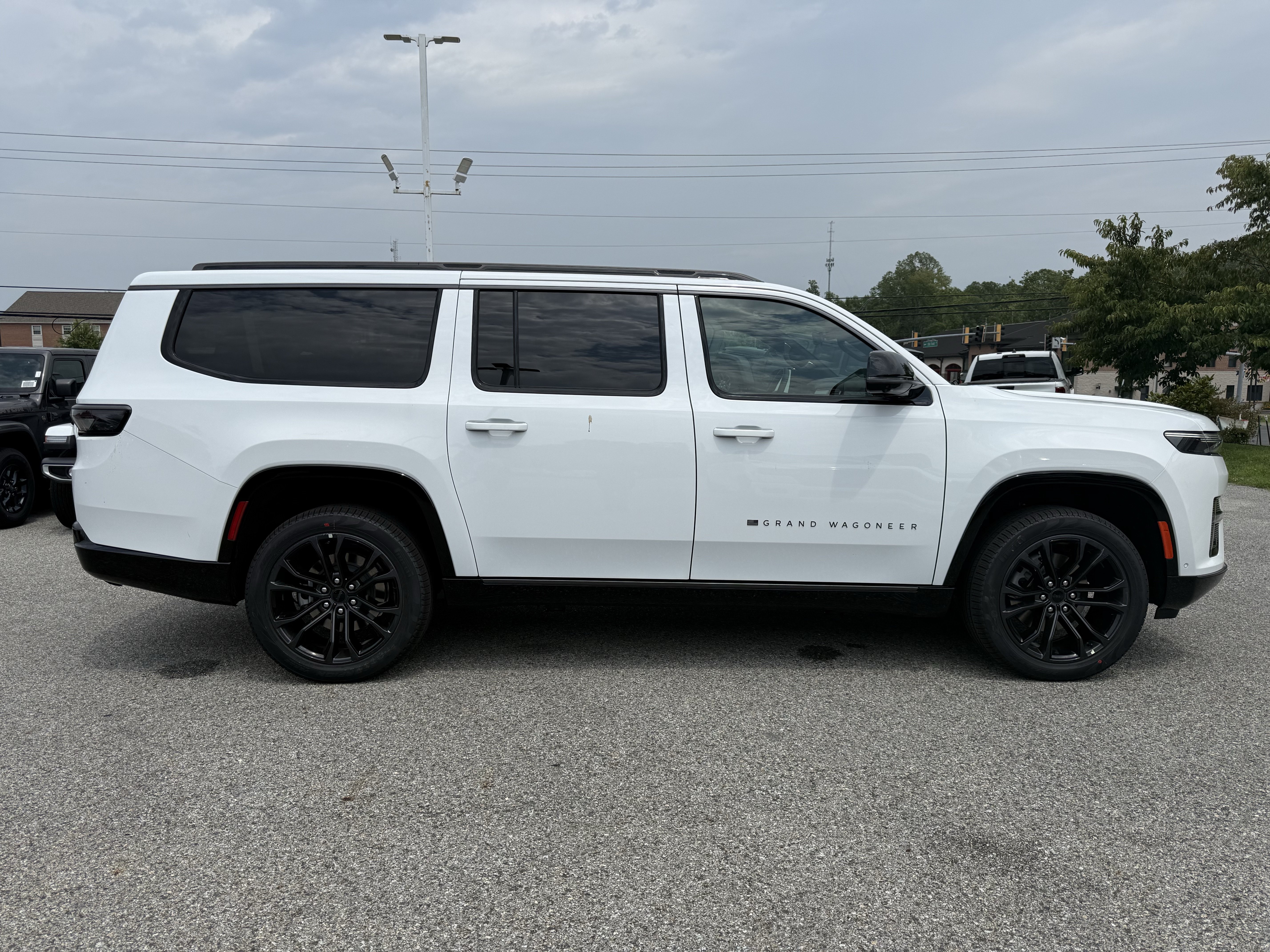 New 2026 Jeep Grand Wagoneer L Summit Obsidian Summit Obsidian 4x4