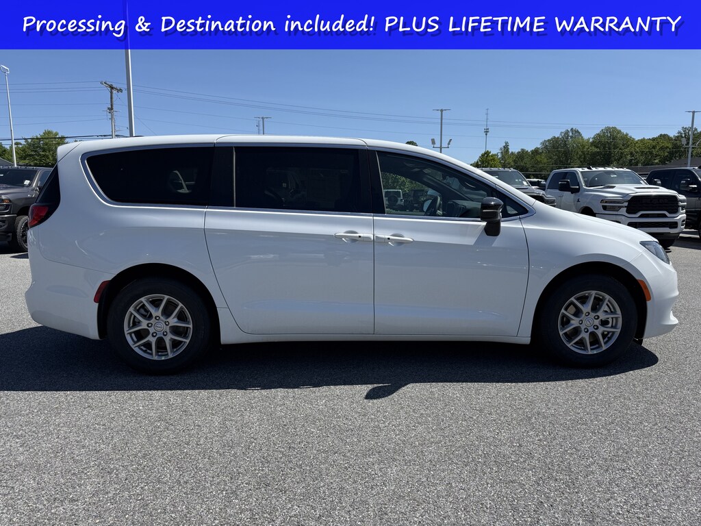 New 2026 Chrysler Voyager LX LX FWD