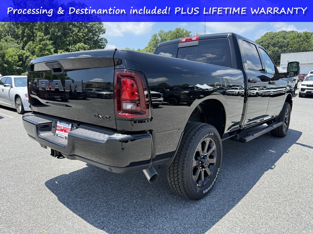New 2026 Ram 2500 Black Express Black Express 4x4 Crew Cab 64 Box