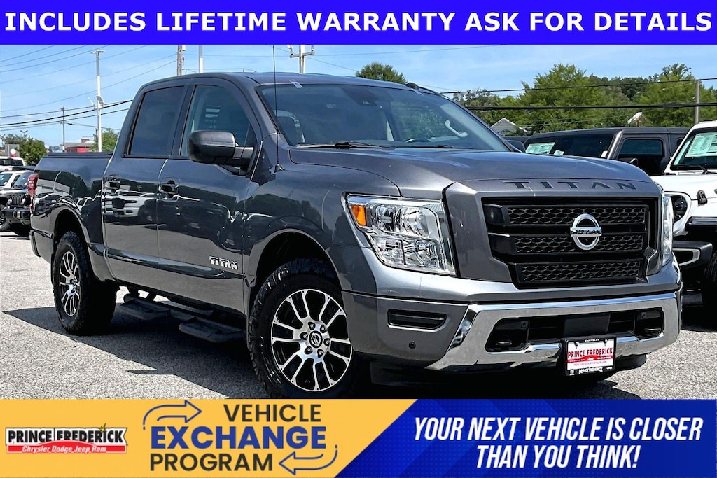 Used 2021 Nissan Titan SV 4x4 Crew Cab SV