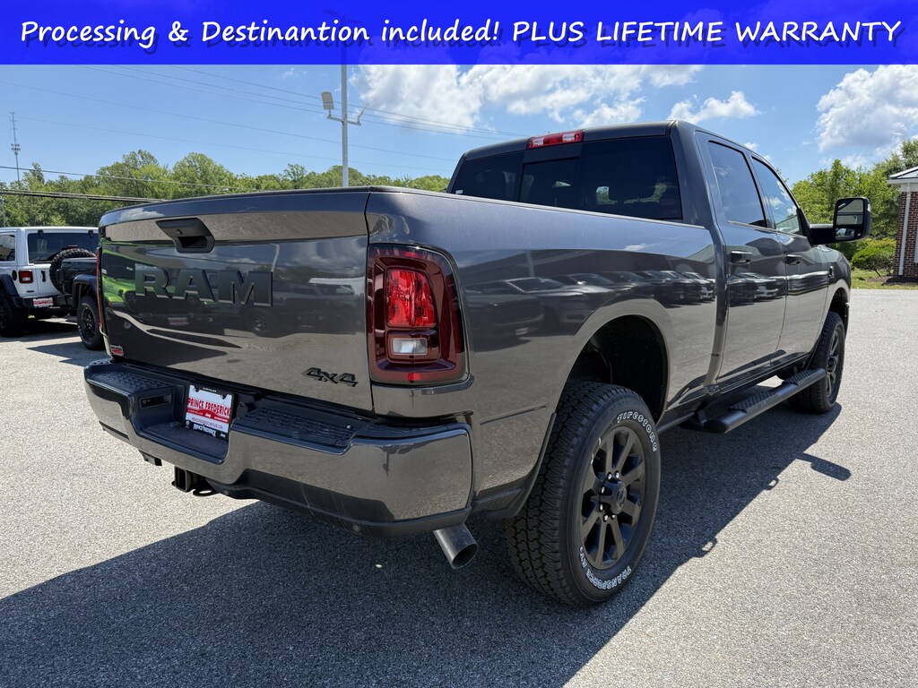 New 2026 Ram 2500 Black Express Black Express 4x4 Crew Cab 64 Box