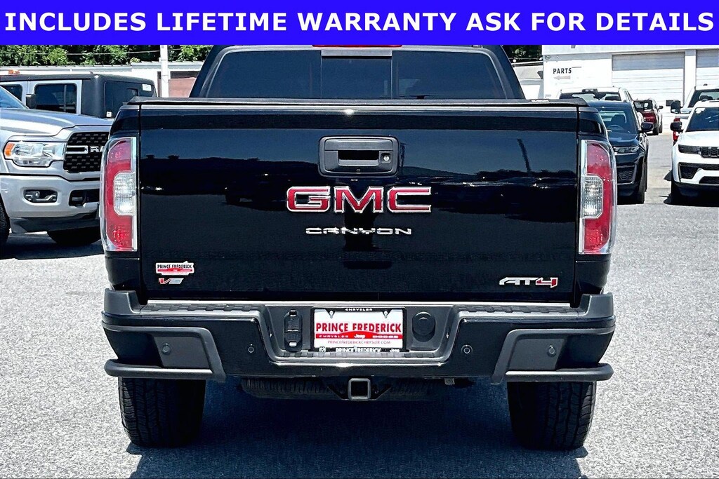 Used 2022 GMC Canyon 4WD AT4 w/Leather 4WD Crew Cab 128 AT4 w/Leather