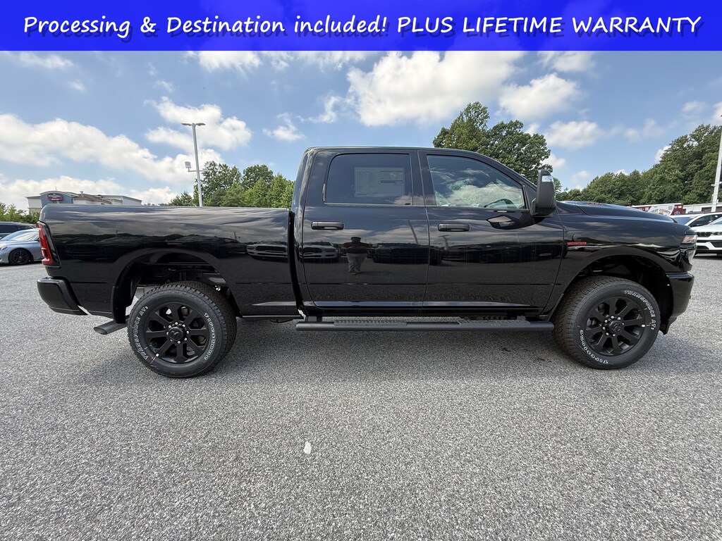 New 2026 Ram 2500 Black Express Black Express 4x4 Crew Cab 64 Box