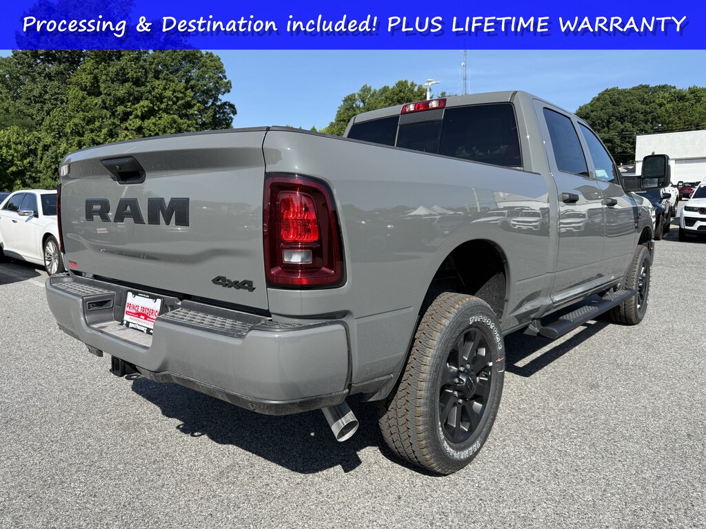 New 2026 Ram 2500 Black Express Black Express 4x4 Crew Cab 64 Box