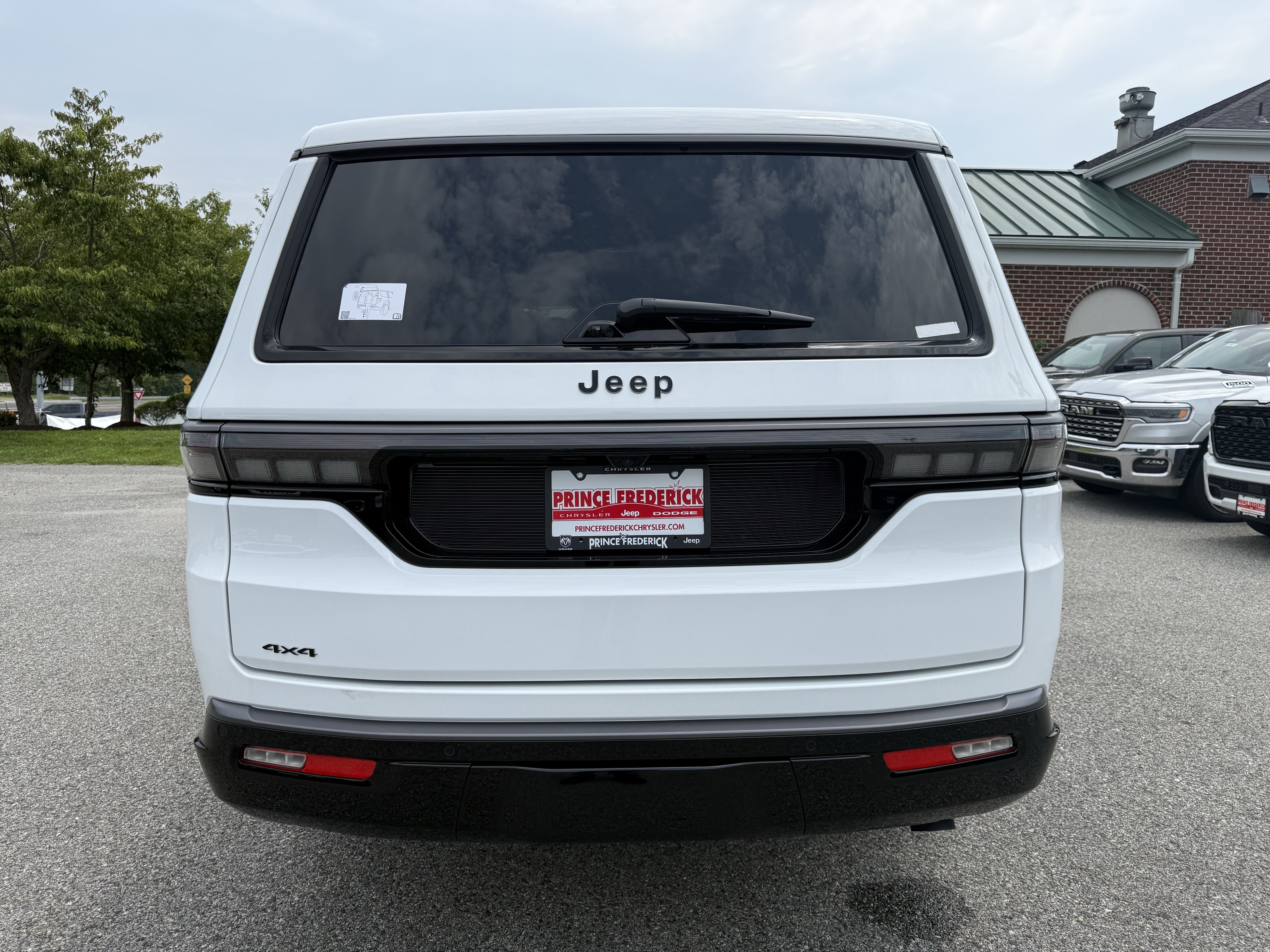 New 2026 Jeep Grand Wagoneer L Summit Obsidian Summit Obsidian 4x4