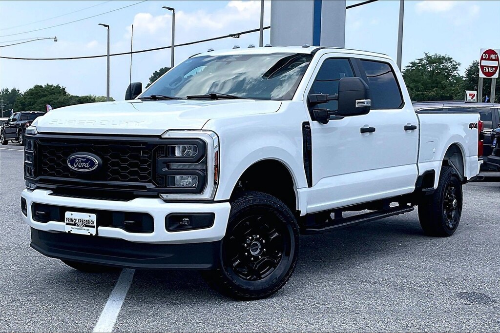 Used 2024 Ford Super Duty F-250 SRW XL XL 4WD Crew Cab 8 Box