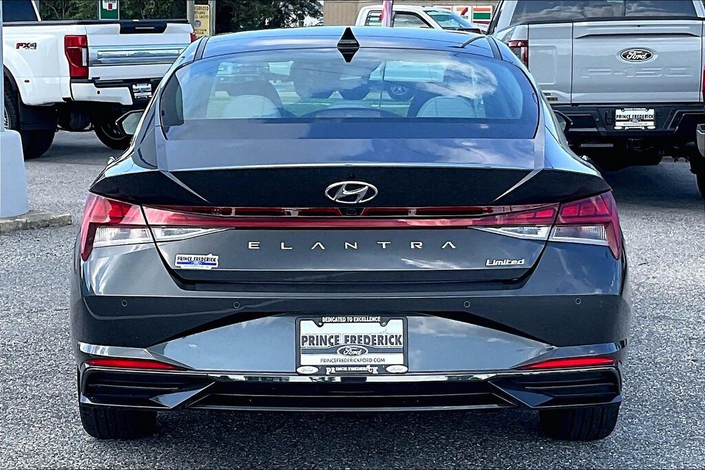 Certified 2023 Hyundai Elantra Limited Limited IVT