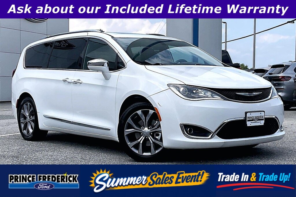 Used 2018 Chrysler Pacifica Limited Limited FWD