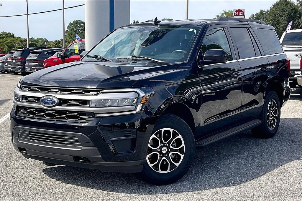 Certified 2023 Ford Expedition XLT XLT 4x4