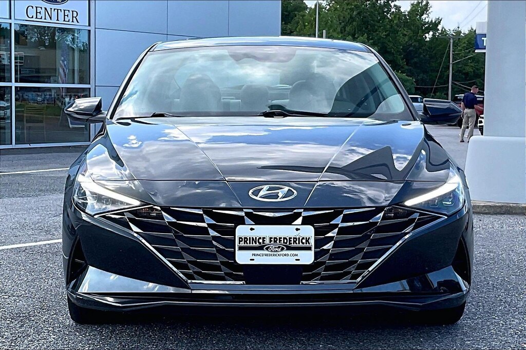 Certified 2023 Hyundai Elantra Limited Limited IVT