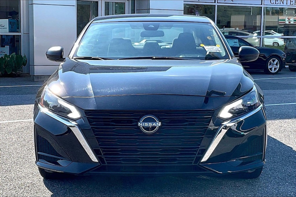 Certified 2025 Nissan Altima SV SV FWD