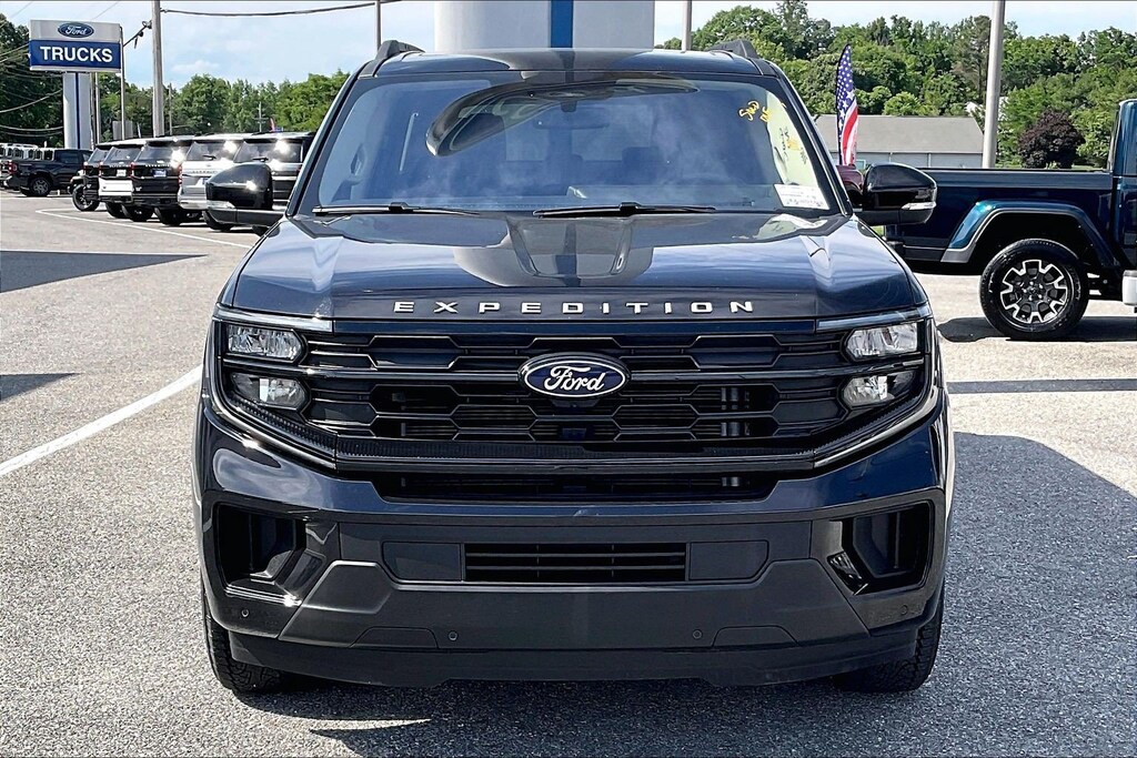 Certified 2025 Ford Expedition Max Active Active 4x4