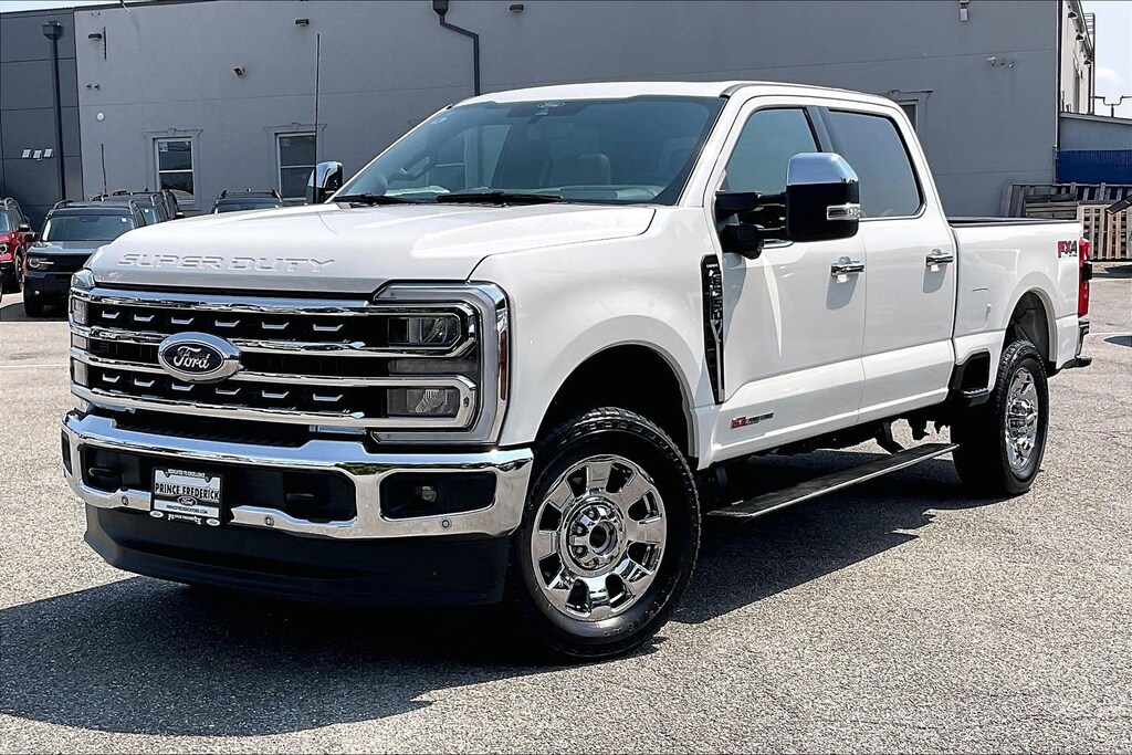 Used 2025 Ford Super Duty F-350 SRW LARIAT