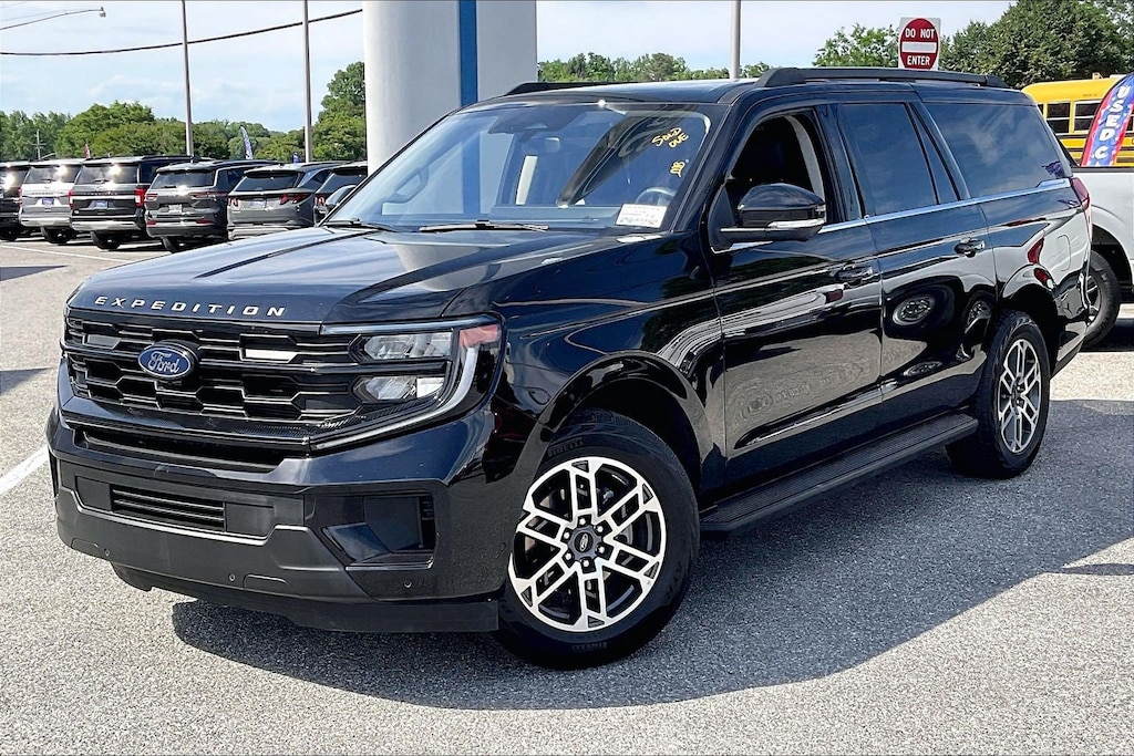 Certified 2025 Ford Expedition Max Active Active 4x4