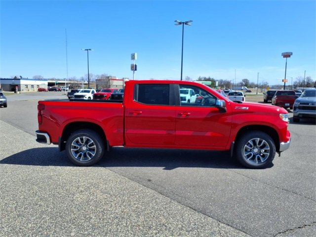 2025 Chevrolet Silverado 1500 LT photo 2