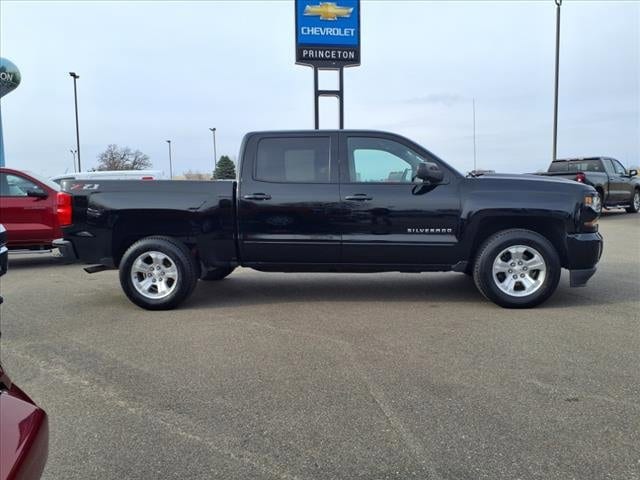 Used 2018 Chevrolet Silverado 1500 LT with VIN 3GCUKREC3JG519947 for sale in Princeton, MN