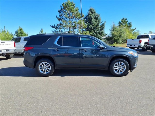 Used 2020 Chevrolet Traverse 1LT with VIN 1GNEVGKW1LJ298680 for sale in Princeton, Minnesota