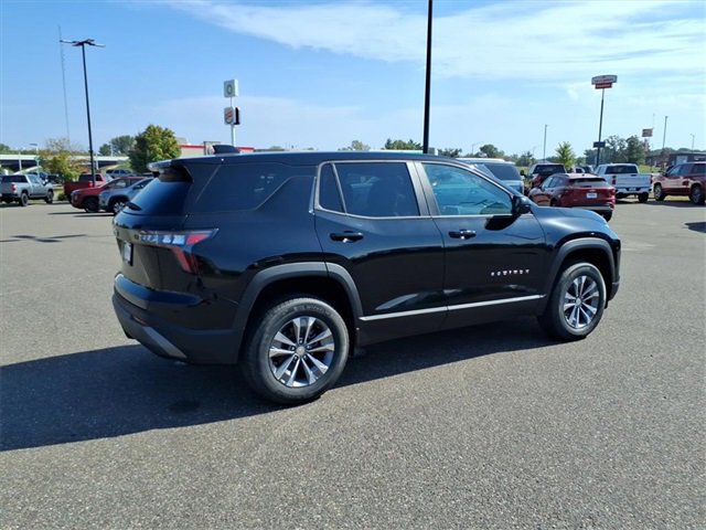 2026 Chevrolet Equinox LT photo 3