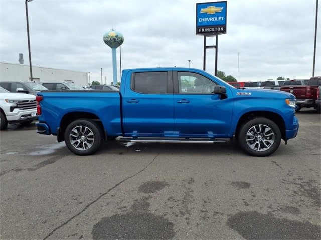 Used 2022 Chevrolet Silverado 1500 RST with VIN 3GCUDEED7NG528393 for sale in Princeton, Minnesota