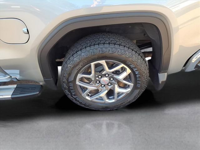 2025 GMC Sierra 1500 SLT - Photo 21