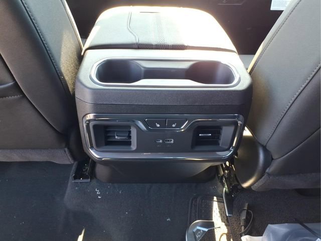 2026 Chevrolet Silverado 3500HD High Country - Photo 17