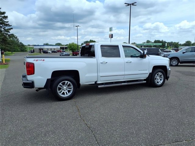 2017 Chevrolet Silverado 1500 LTZ photo 3