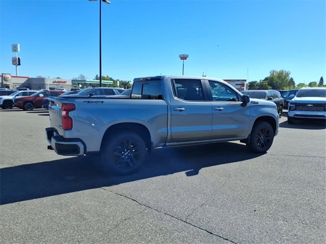 2026 Chevrolet Silverado 1500 RST photo 3