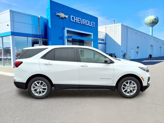 Used 2024 Chevrolet Equinox 1FL with VIN 3GNAX5EG3RL269930 for sale in Princeton, Minnesota