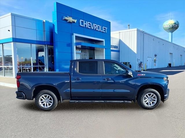 Used 2021 Chevrolet Silverado 1500 RST with VIN 3GCUYEED3MG350808 for sale in Princeton, Minnesota
