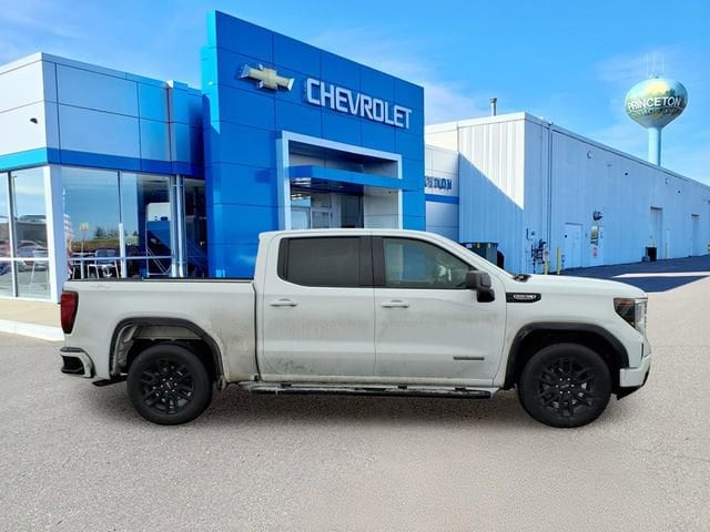 Used 2024 GMC Sierra 1500 Elevation with VIN 1GTUUCED5RZ288013 for sale in Princeton, Minnesota