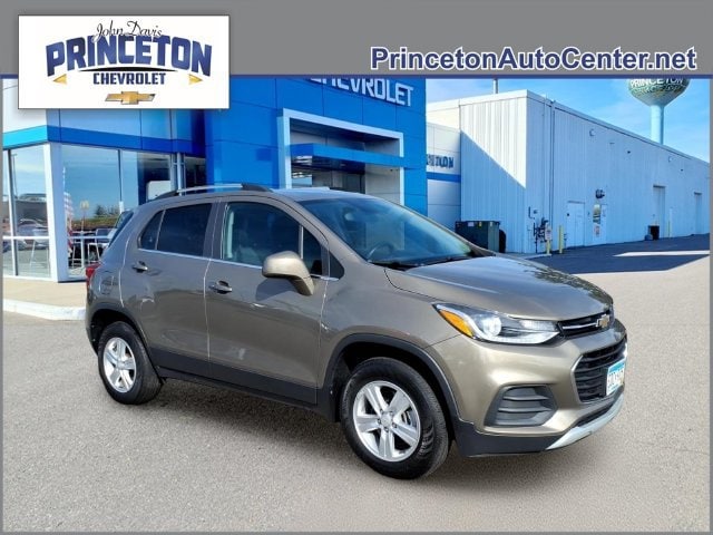 Used 2020 Chevrolet Trax LT with VIN KL7CJPSB1LB334822 for sale in Princeton, Minnesota