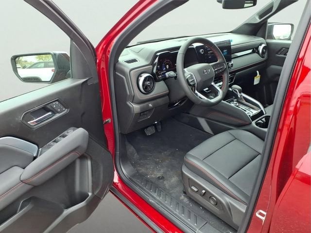 2026 Chevrolet Colorado Z71 - Photo 10