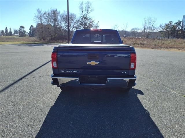 2017 Chevrolet Silverado 1500 LTZ photo 4