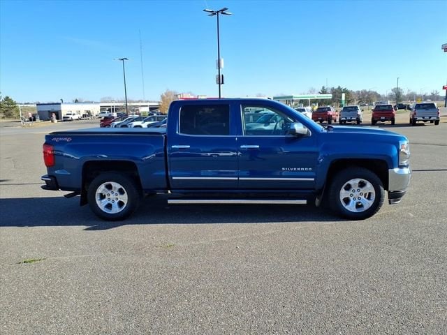 2017 Chevrolet Silverado 1500 LTZ photo 2