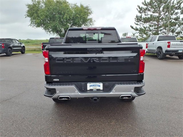 2024 Chevrolet Silverado 1500 LTZ photo 2
