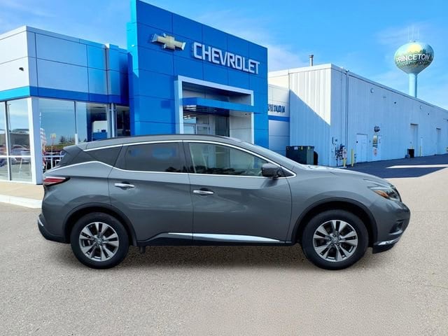 Used 2018 Nissan Murano SV with VIN 5N1AZ2MH5JN117255 for sale in Princeton, Minnesota
