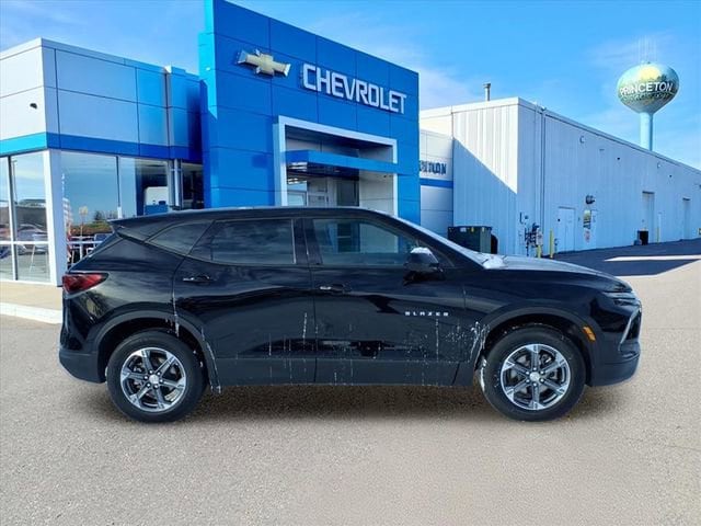 Used 2025 Chevrolet Blazer 2LT with VIN 3GNKBHR42SS138018 for sale in Princeton, Minnesota