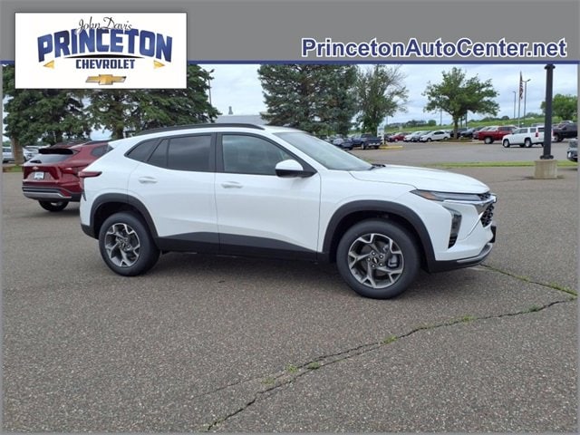 2025 Chevrolet Trax SUV 