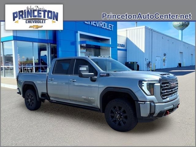 2024 GMC Sierra AT4 4WD Crew Cab Standard Box's photo