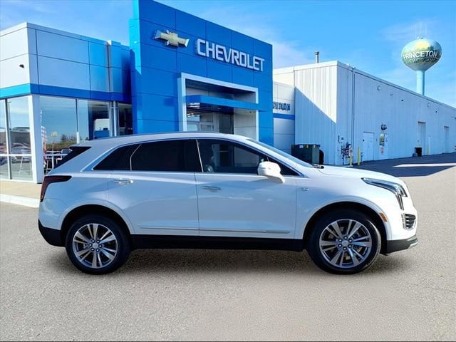Used 2025 Cadillac XT5 Premium Luxury with VIN 1GYKNDRS7SZ123860 for sale in Princeton, Minnesota