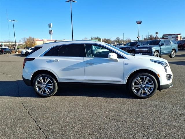 Used 2025 Cadillac XT5 Premium Luxury with VIN 1GYKNDRS8SZ123818 for sale in Princeton, Minnesota