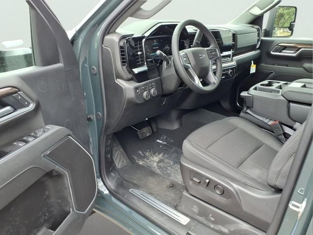 2026 Chevrolet Silverado 3500 HD LT - Photo 10