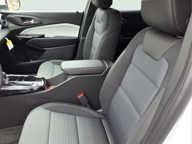 2026 Chevrolet Trax LT - Photo 19